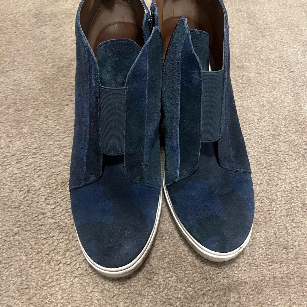Paolo Navy Suede Wedges